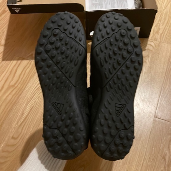 Adidas Predator Tango 18.3 US 5, F 37.5, UK 4.5 - Picture 3 of 4